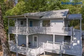 The Galaxy Getaway - Talking Rock Creek Resort - Image 1