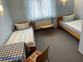 Hotel Garni Pension Ruth - Image 2