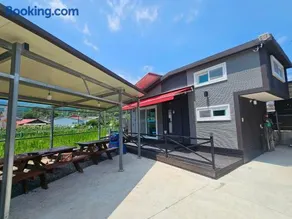 Twin Stay1 - Image 3
