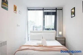 The Withington loft- Close To Uni's & Hospitals - Image 2