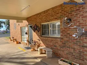 All Settlers Motor Inn Parkes - Image 5