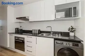 Apart hotel in newlands - Image 3