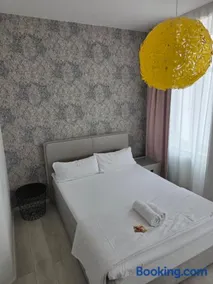 City Hotel - Image 2