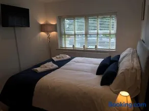 Dunsley Hall Country House Hotel - Image 5