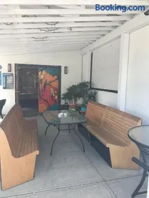 Char's Landing Hostel - Image 3