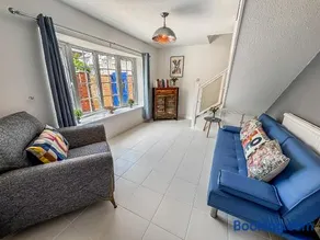 Yellow House Cottage - Image 5