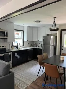 The Flying Dutchman Cottage in amenities filled Masthope community Ski Big Bear - Image 5