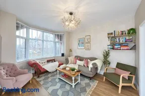 Stylish 4 bed home in Old Trafford next to MUFC - Image 4