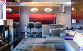 Palms Place One Bedroom Suite 1220 sqft - Image 4