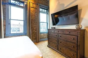 124 Lofts - Downtown Dundee - Walk to Dining - Image 3