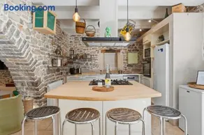 Bardelours 1 Charming house with swimming pool in the heart of the Pic Sa - Image 3