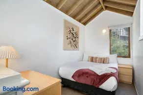 Banjo 7 Townhouse - Image 4