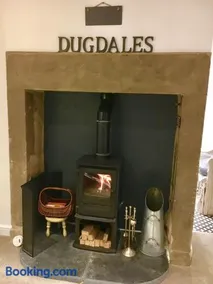 Dugdales Cottage - Image 1