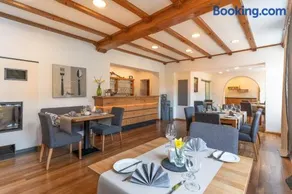 Hotel- Weingut- Moselloreley - Image 3
