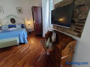 The best small Florence Flat - Image 1
