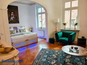 Exklusive Ferienwohnung Agnes in zentraler Bestlage von Zeitz! Vollausgestattet, freie Parkplätze, Magenta-TV, Highspeed WLAN, Fahrstuhl - Image 3