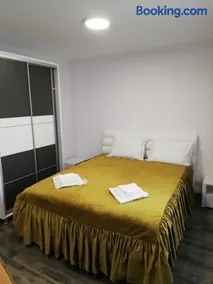STUDIO 25 - Image 2