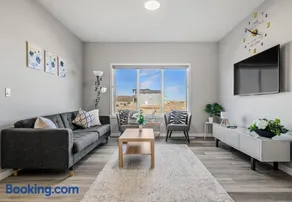 Cozy 3-Bedroom Family Retreat Home in Rangeview - Image 2