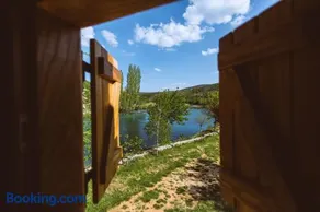 River huts Zrmanja - Image 4