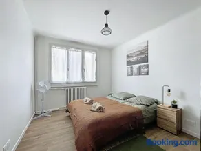 Spacieux appartement à 15 minutes de la gare - Image 2