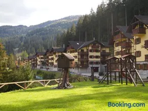 Hrabovo Lake View Apartment - Image 2
