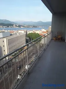 Très bel appartement avec terrasse de 87m2 avec une superbe vue panoramique sur la baie d Ajaccio - Image 3