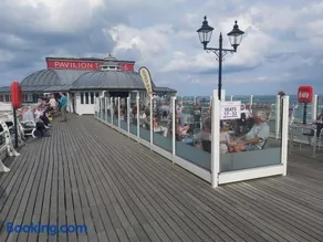 Detached House with Panoramic Sea Views - Image 2