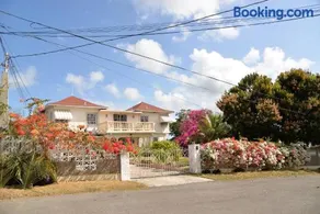 Castlevue B&B - Image 2