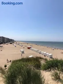Two bedroom apartment with side sea view - Image 3
