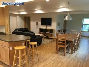 The Trailhouse - Image 4