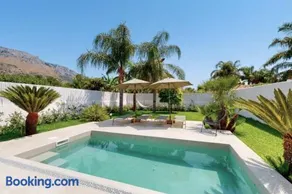 I MORI Holiday Home - Image 1