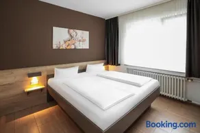 Hotel Frohnhauser Hof - Image 1