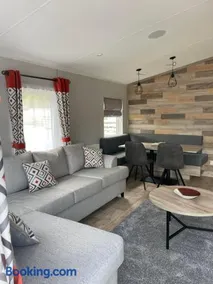 The Astoria 41 - Image 3