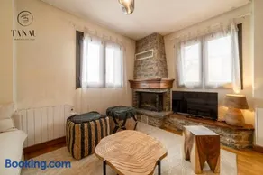 Tanau Rentals - El Nido del Telesilla, Ski-in - Image 1