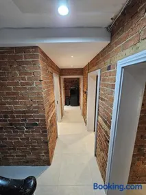 Derngate Basement Apartment - Image 2