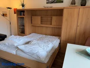 Strandnahe Ferienwohnung mit Pool Sauna und Balkon - Image 3