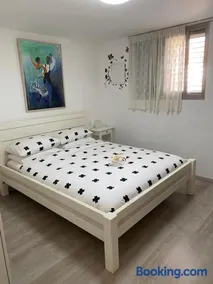 בין יער לים - Image 1