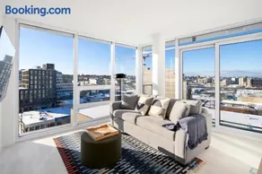 Peaceful City Stay, Calm Vibes in a Cozy - Image 1