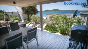 BUQEZ VILLA HAJDA 16 - second row direct on the beach - Image 3