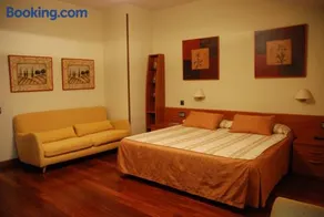 Hostal Los 5 Pinos - Image 5