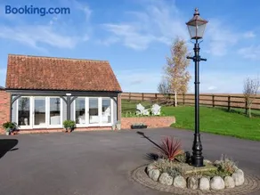 Cow Pasture Cottage - Image 2