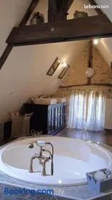 Maison de campagne nichée dans le Périgord - Image 2