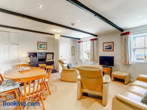 Dovecoat Cottage - Image 2