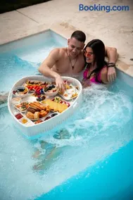 The Crown Pool Villa - Image 2