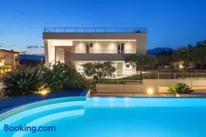 Villa Aurora-Holiday Home APT 2 - Image 3