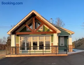 The Millhouse Oceanfront Cottage - Image 1