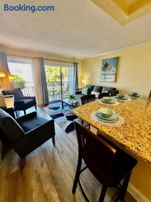 Newly remodeled condo with sunset views! Family owned and managed to make your stay the best it can be! - Image 4