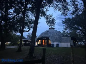 Unique Dome Home - 4BR Getaway - Springs -Daytona - Skydiving - Image 2