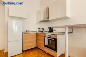 Beautiful Apartment by Stromovka Park - Image 3