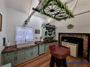 Storekeepers Cottage Guesthouse - Image 1